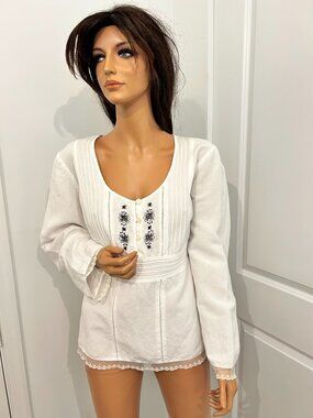 Emma James Women’s White Linen Cotton Embroidered Boho Blouse Top Size XL.